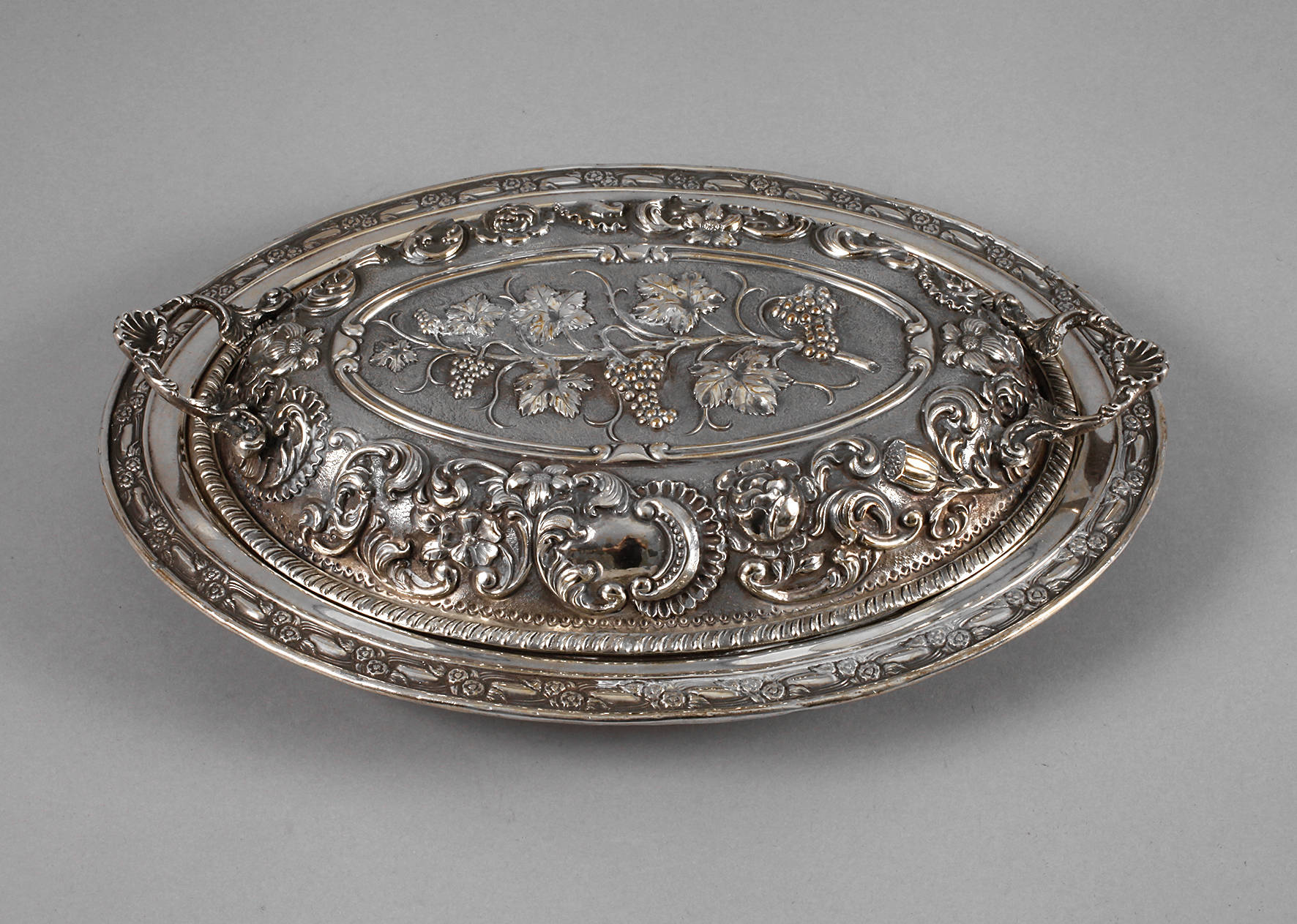 Deckelterrine Silber