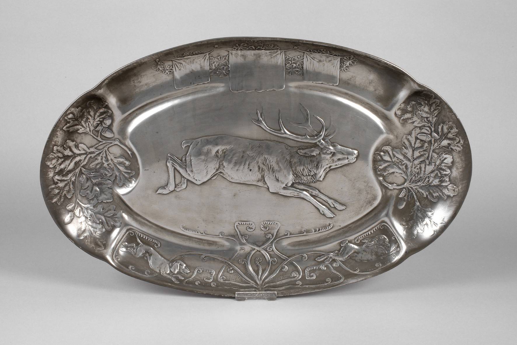 Große jagdliche Fleischplatte