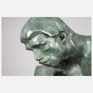 Große Bronzefigur, ”Der Denker”