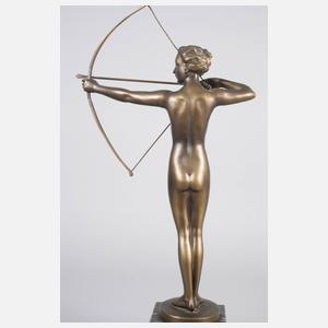 Damenakt als Bogenschützin