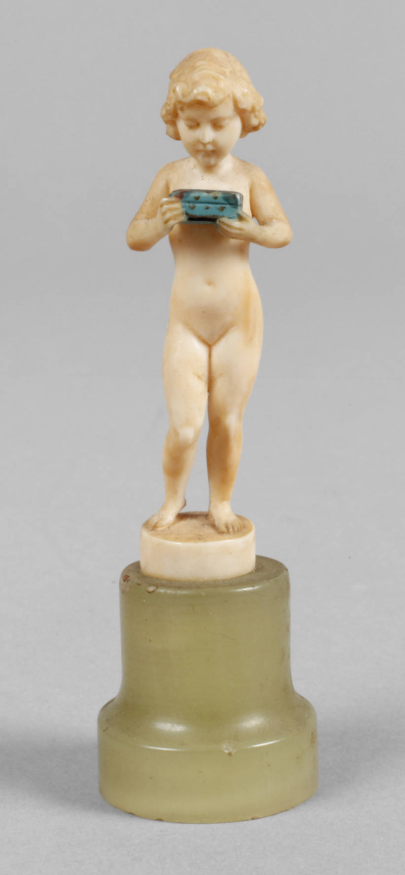 Ferdinand Preiss, Elfenbeinminiatur Mädchen mit Schatulle