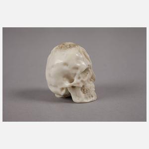 Beinschnitzerei Memento Mori