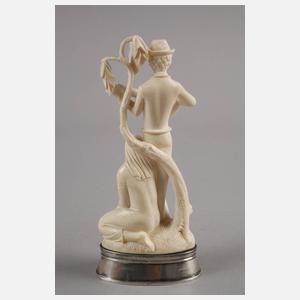 Feine Elfenbeinschnitzerei