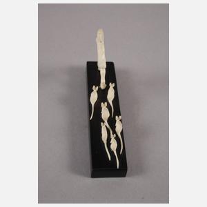 Kleine Elfenbeinschnitzerei