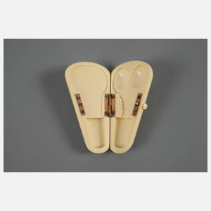 Miniaturschere im Elfenbeinetui