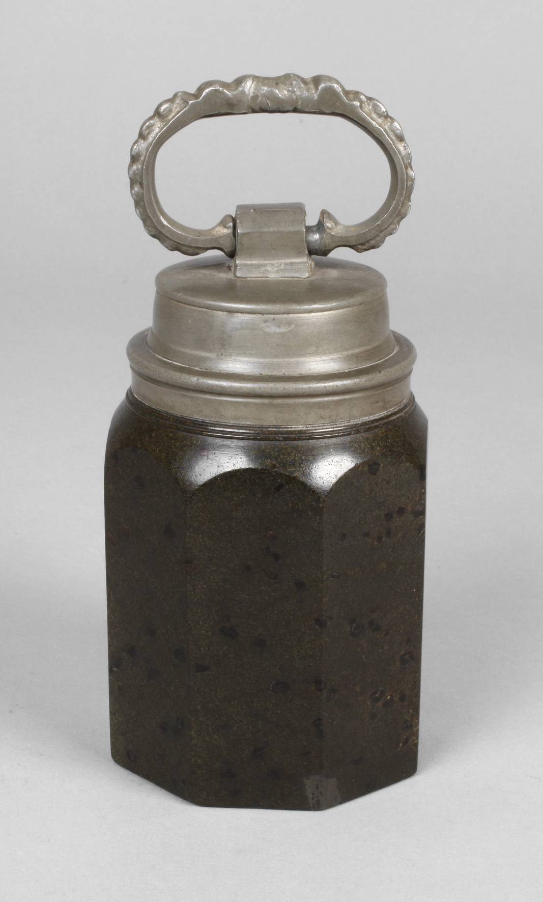 Schraubflasche Serpentin