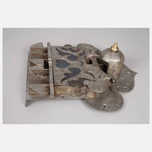 Hochdekoratives Türschloss