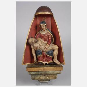 Geschnitzter Hausaltar