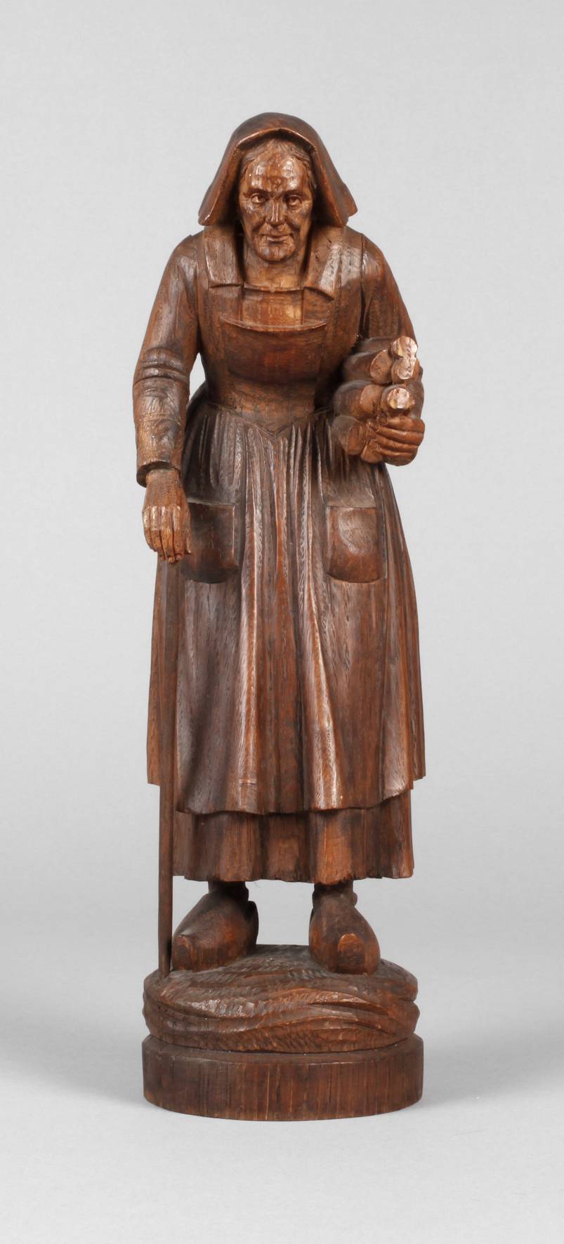 Figürliche Schnitzerei