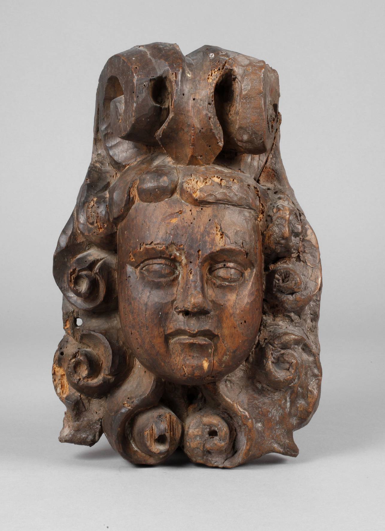 Frühbarocke figürliche Reliefschnitzerei