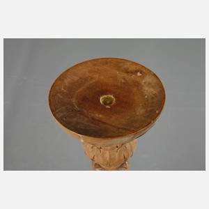 Geschnitzter Leuchter