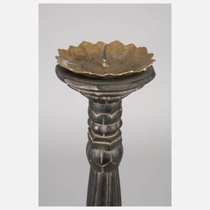 Geschnitzter Kerzenleuchter