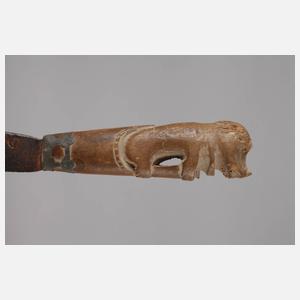 Messer mit zoomorphem Griff