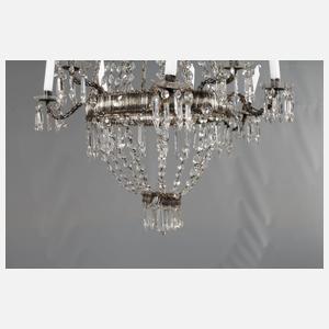 Großer Kristalllüster