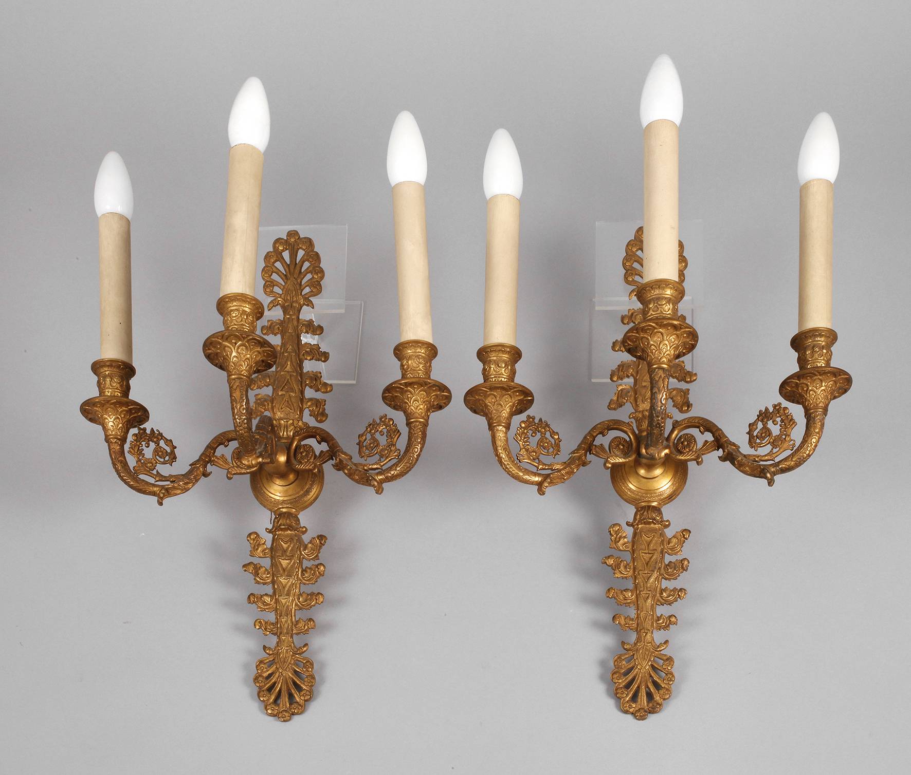 Paar Wandlampen Bronze