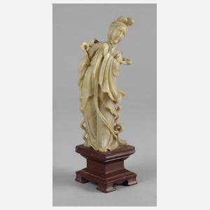 Figürliche Steinschnitzerei