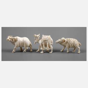 Drei Elfenbeinschnitzereien