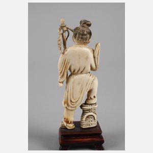 Zwei Elfenbeinschnitzereien