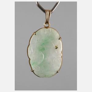 Feiner Jadeanhänger