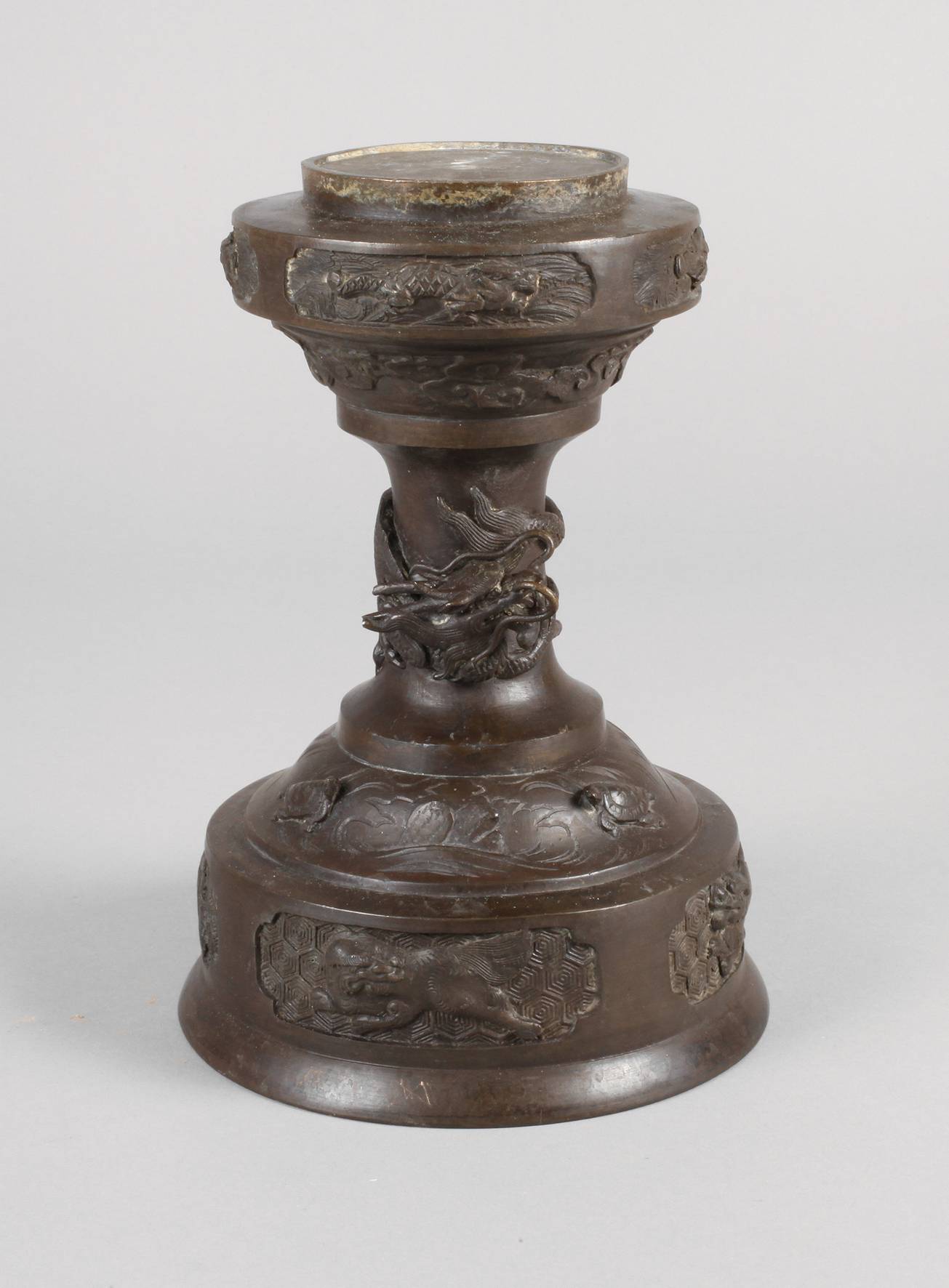 Bronzesockel