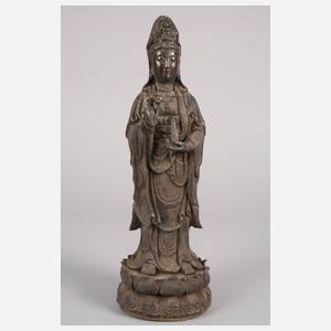 Stehende Guanyin