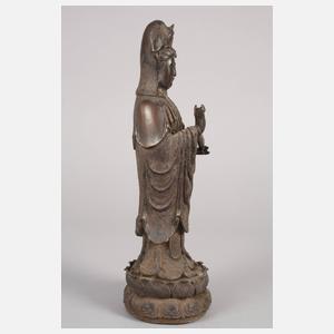 Stehende Guanyin