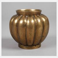 Kleines Bronzegefäß111