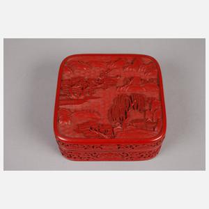 Drei Teile Lackschnitzerei