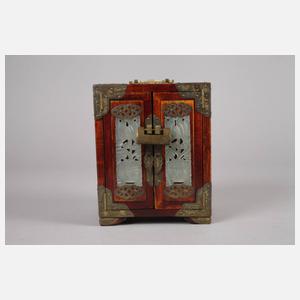 Zierschränkchen China