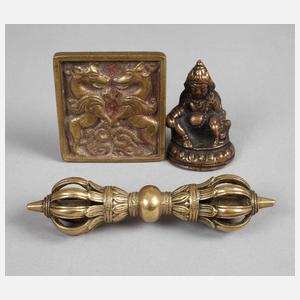 Drei Kleinbronzen Asiatika