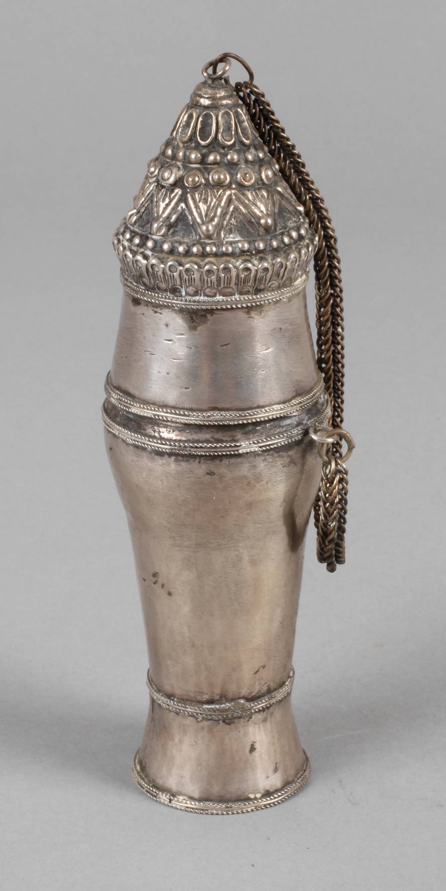 Kalkbehälter für Betel