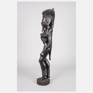 Figürliche Schnitzerei