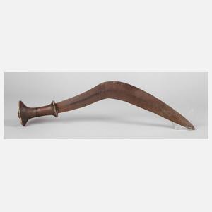 Sichelartige Blankwaffe