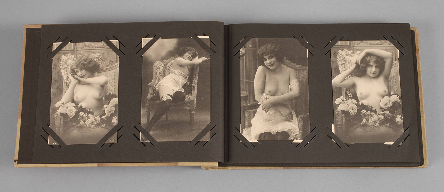 Erotische Postkarten