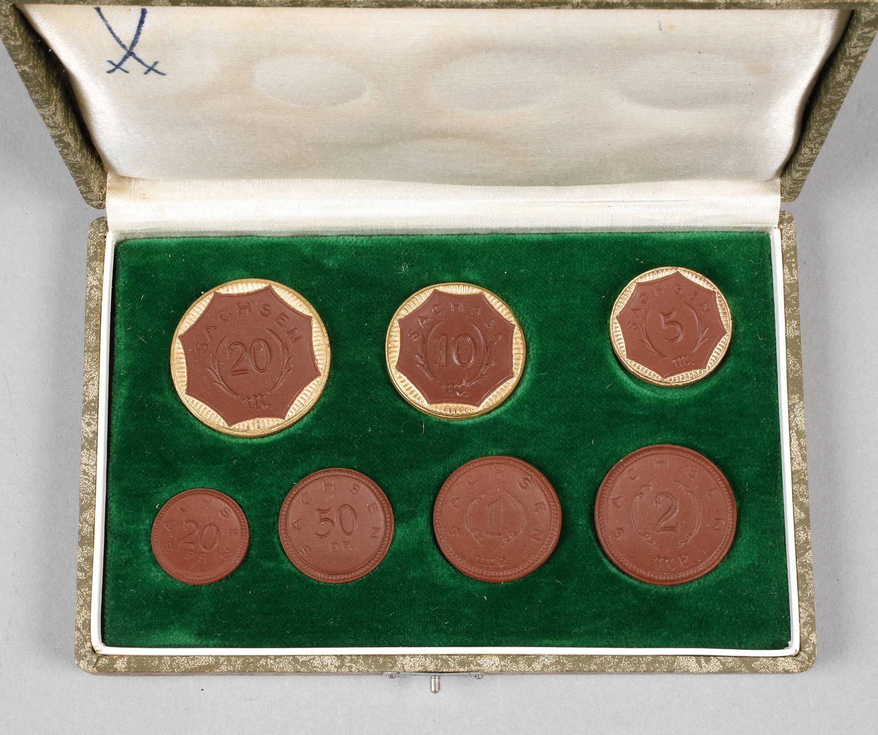 Böttgersteinzeug-Notgeld-Münzen