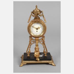 Kleine Tischuhr mit Sphinx