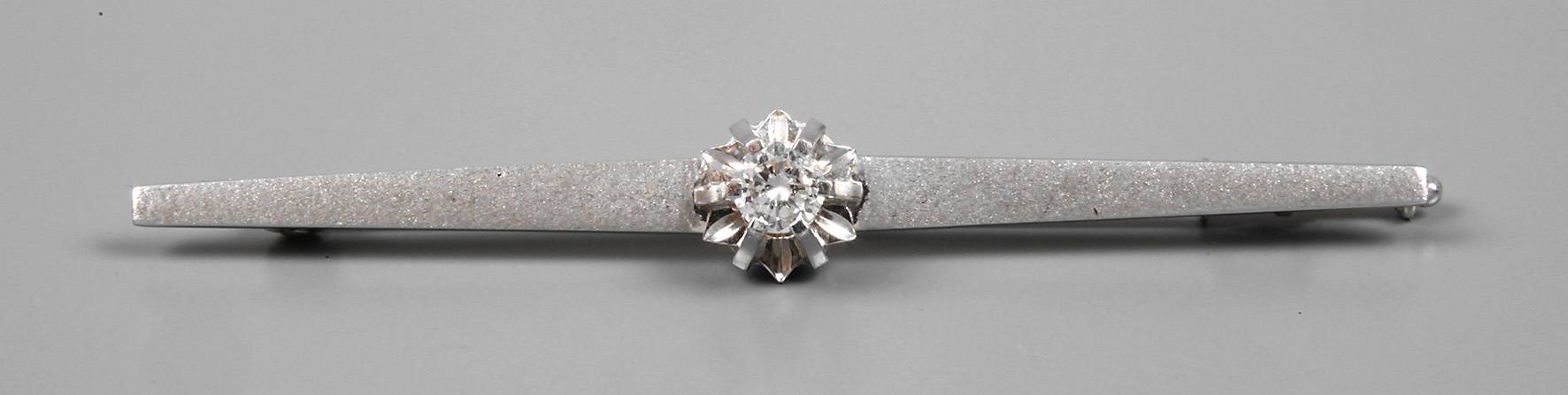 Stabbrosche mit Brillant