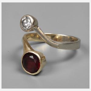 Damenring mit Granat und Brillant
