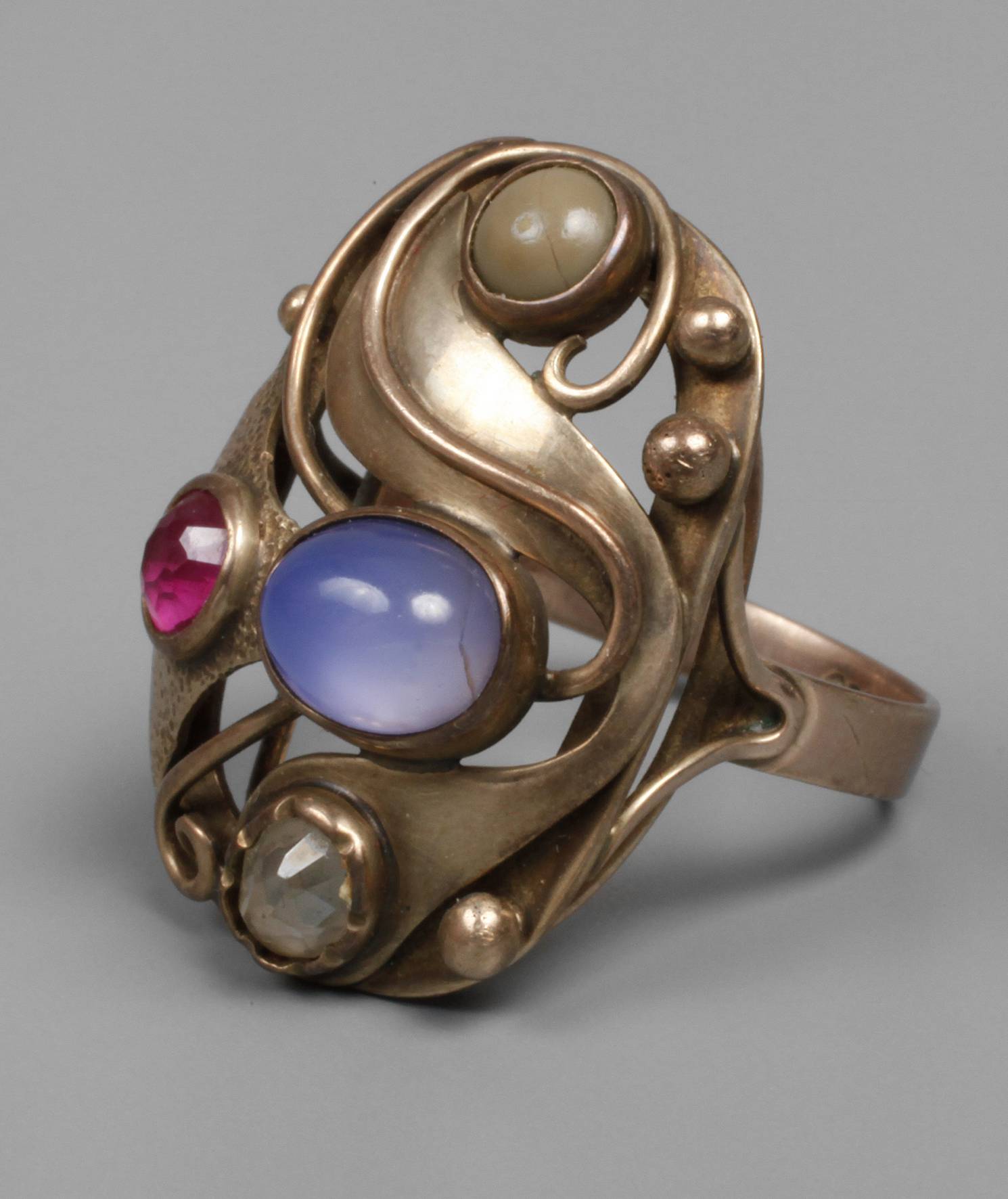 Damenring mit Steinbesatz