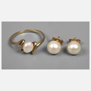 Schmuckset mit Perlen