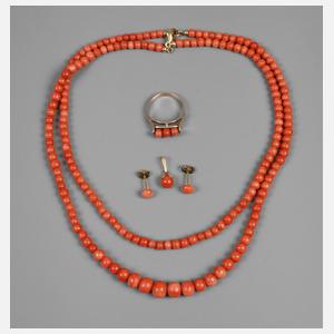 Konvolut Korallenschmuck