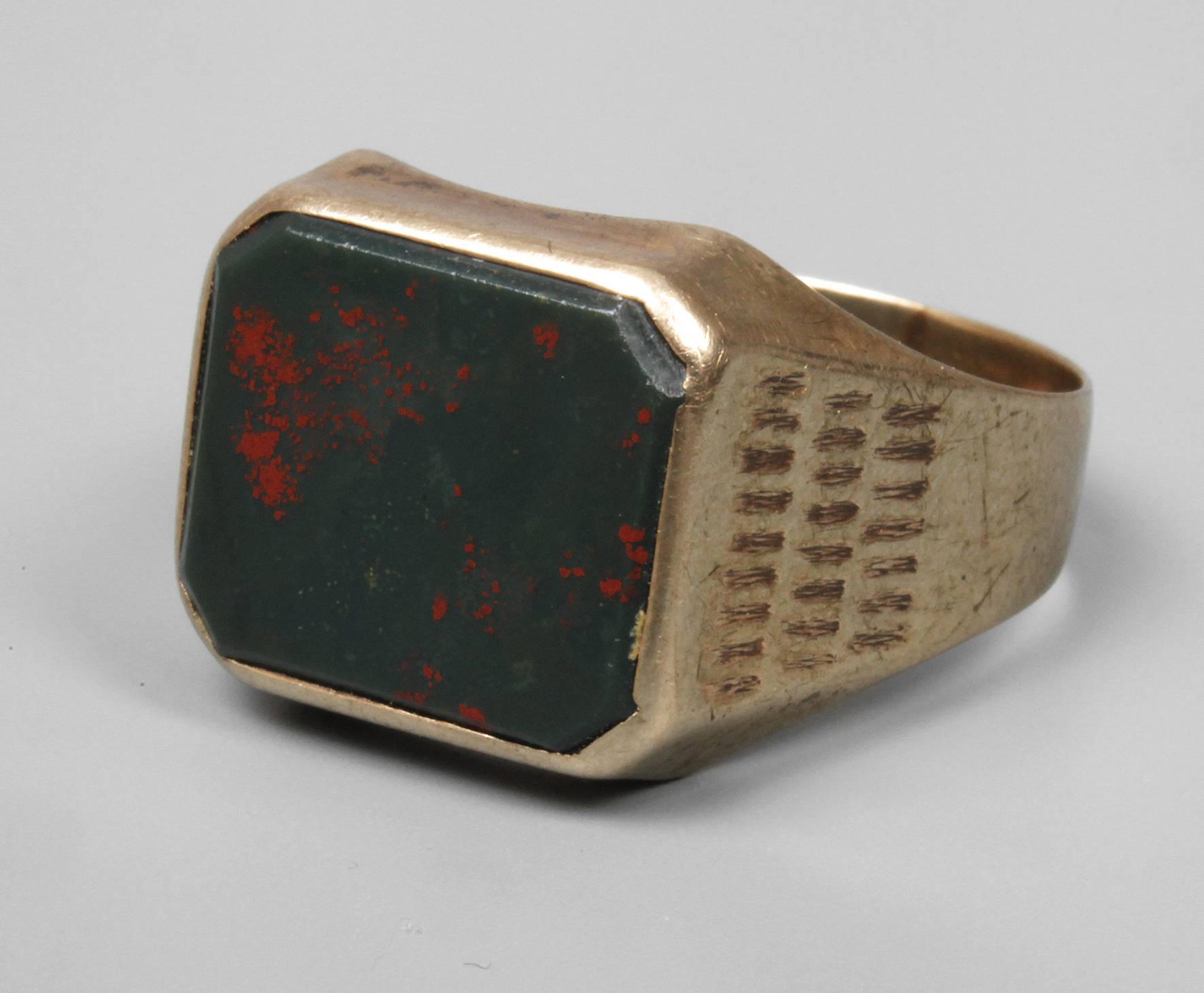 Herrenring mit Heliotrop