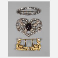 Gürtelschnallen und Schmuckelement111