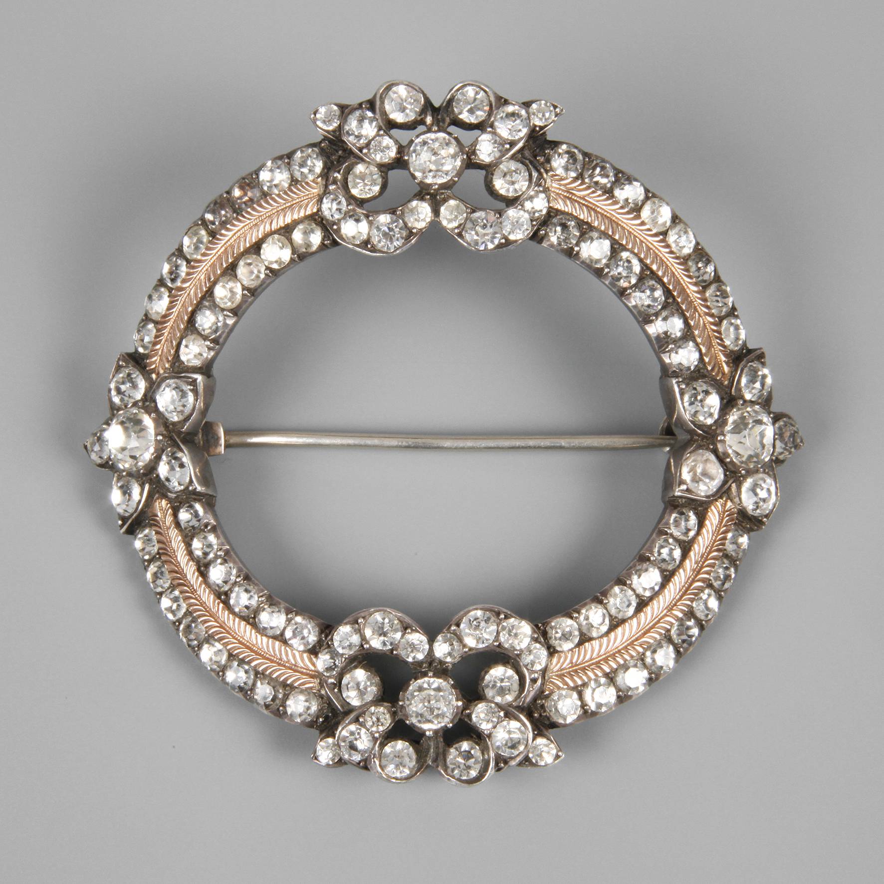 Prächtige Tuchnadel