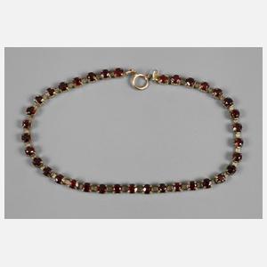 Armband mit Granaten