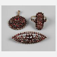 Drei Teile Granatschmuck111