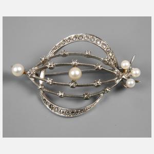 Brosche mit Perlen und Markasiten