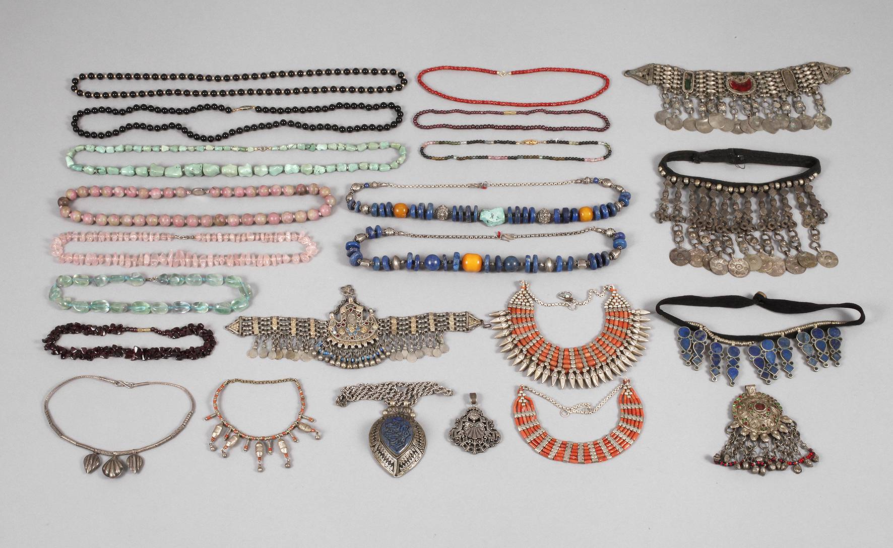 Großer Konvolut Ethnoschmuck