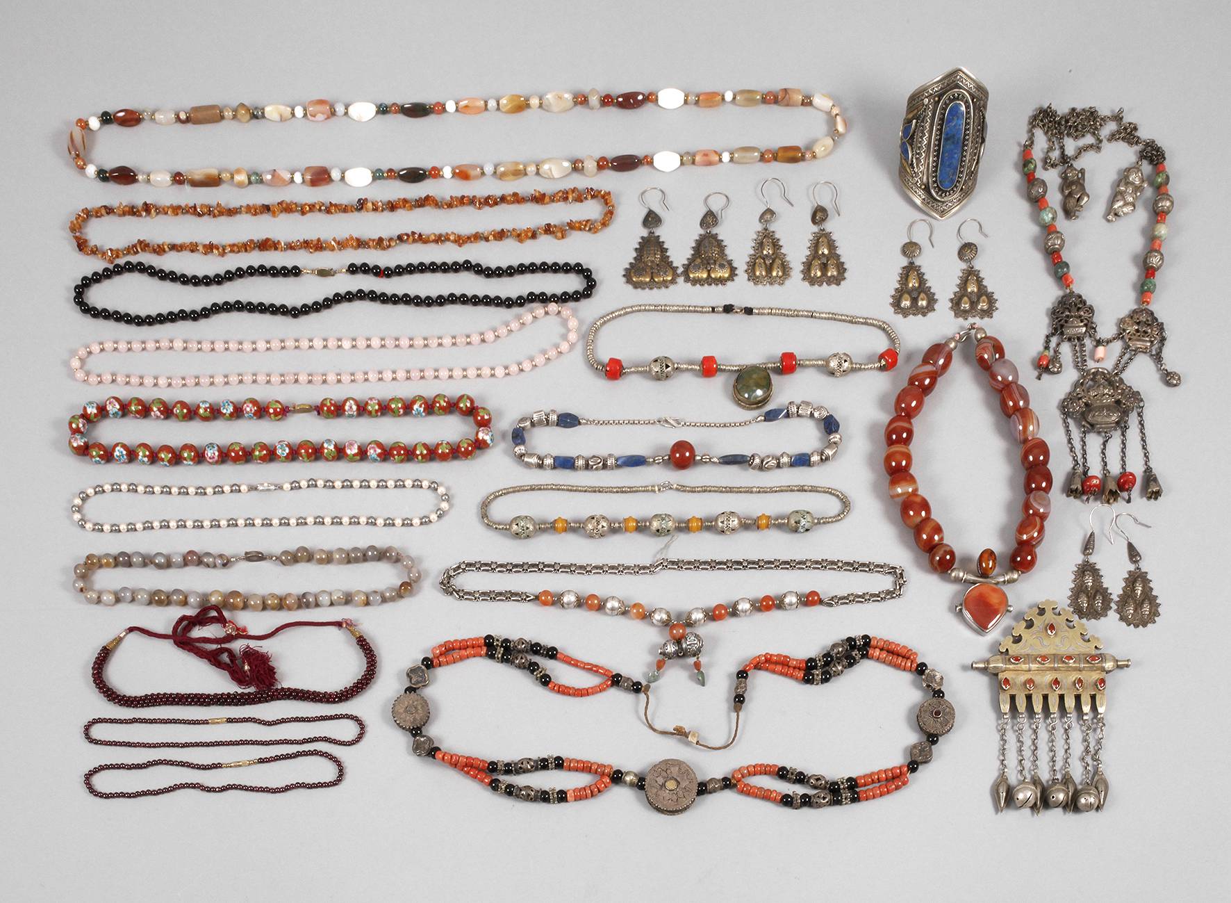 Umfangreiches Konvolut Ethnoschmuck