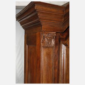 Barocker Hallenschrank